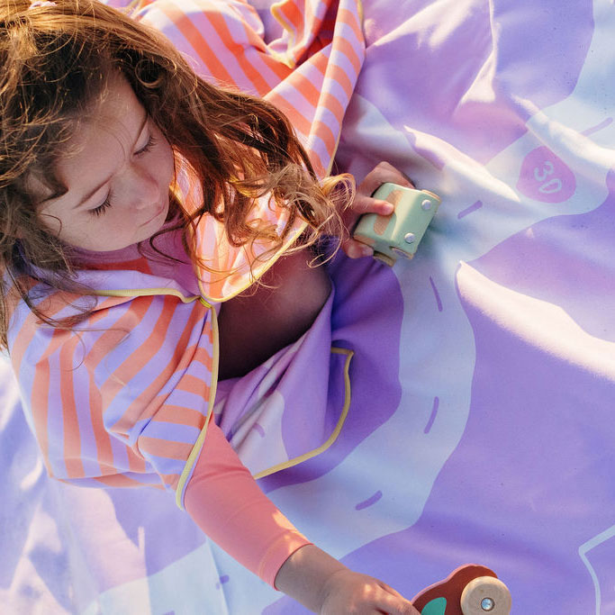 quut-on-the-road-serviette-de-jeu-enfant-circuit image 5