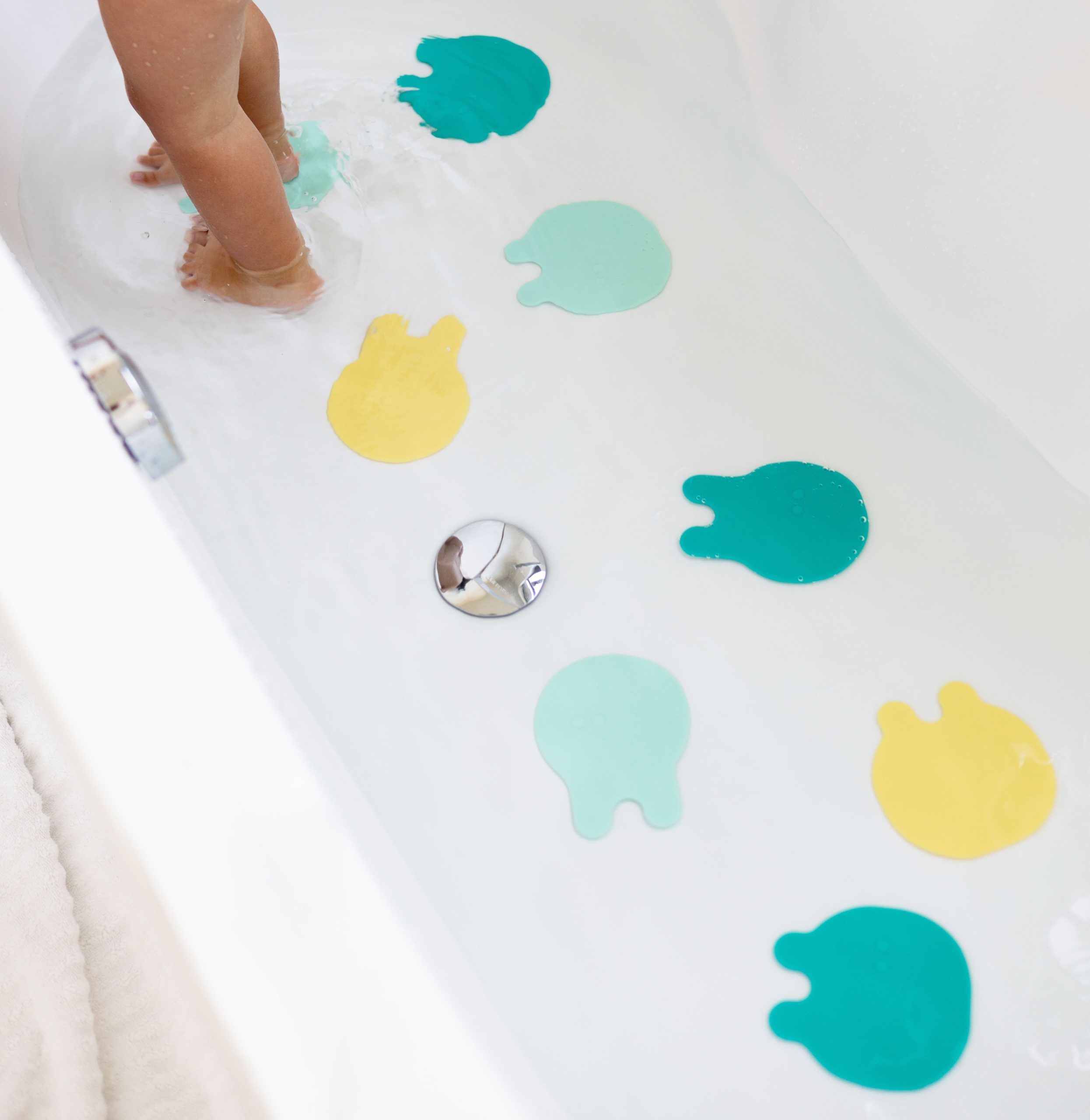 quut-grippi-minty-yellow-8-pi-ces-ventouses-bain image 7