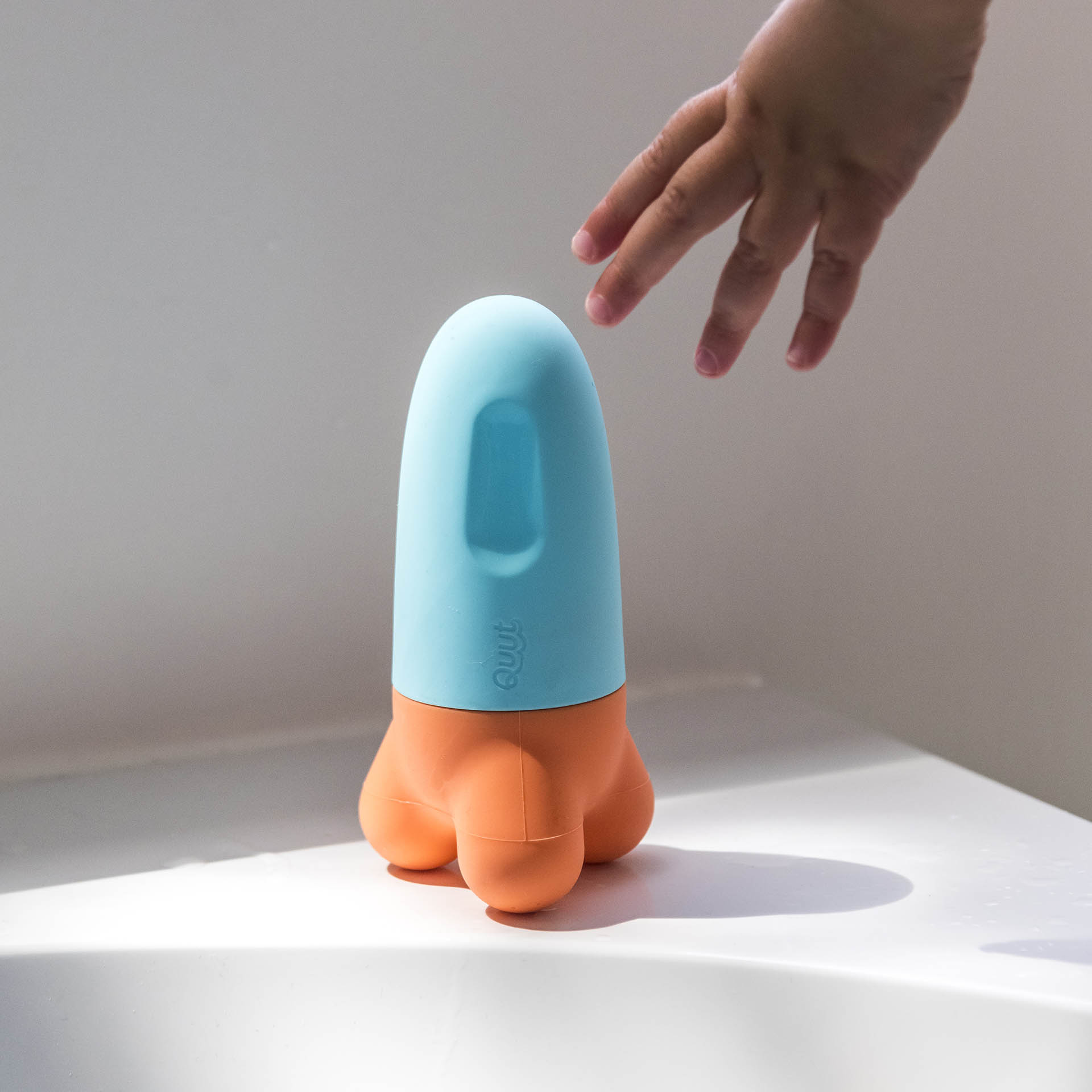 quut-squeezi-fus-e-jouet-d-eau-silicone image 7