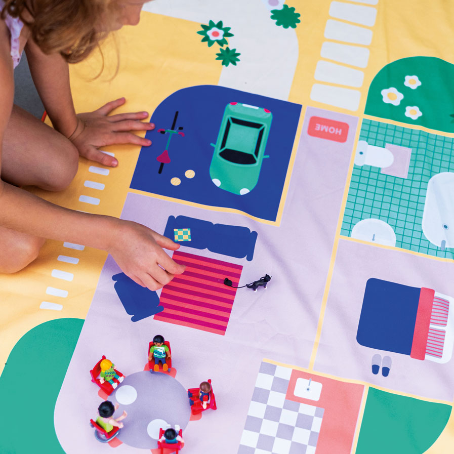 quut-maison-de-poup-e-serviette-de-jeu-r-versible-enfant image 6