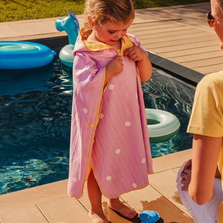 quut-poncho-banana-pink-poncho-microfibre-enfant image 3
