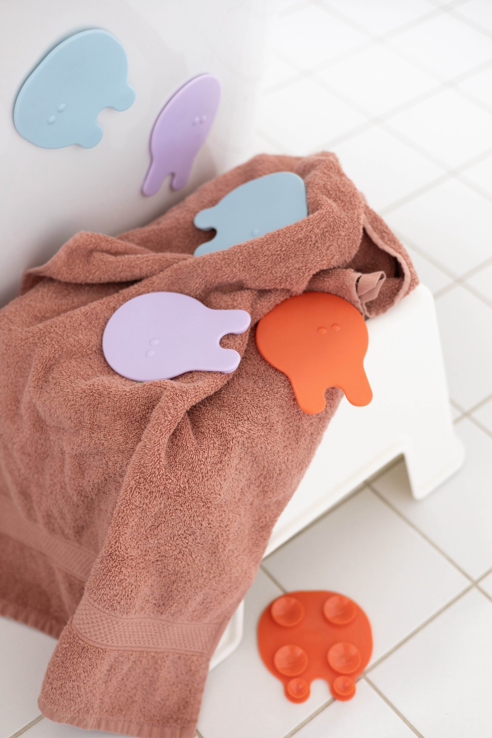 quut-grippi-8-pi-ces-jouets-ventouses-de-bain image 4