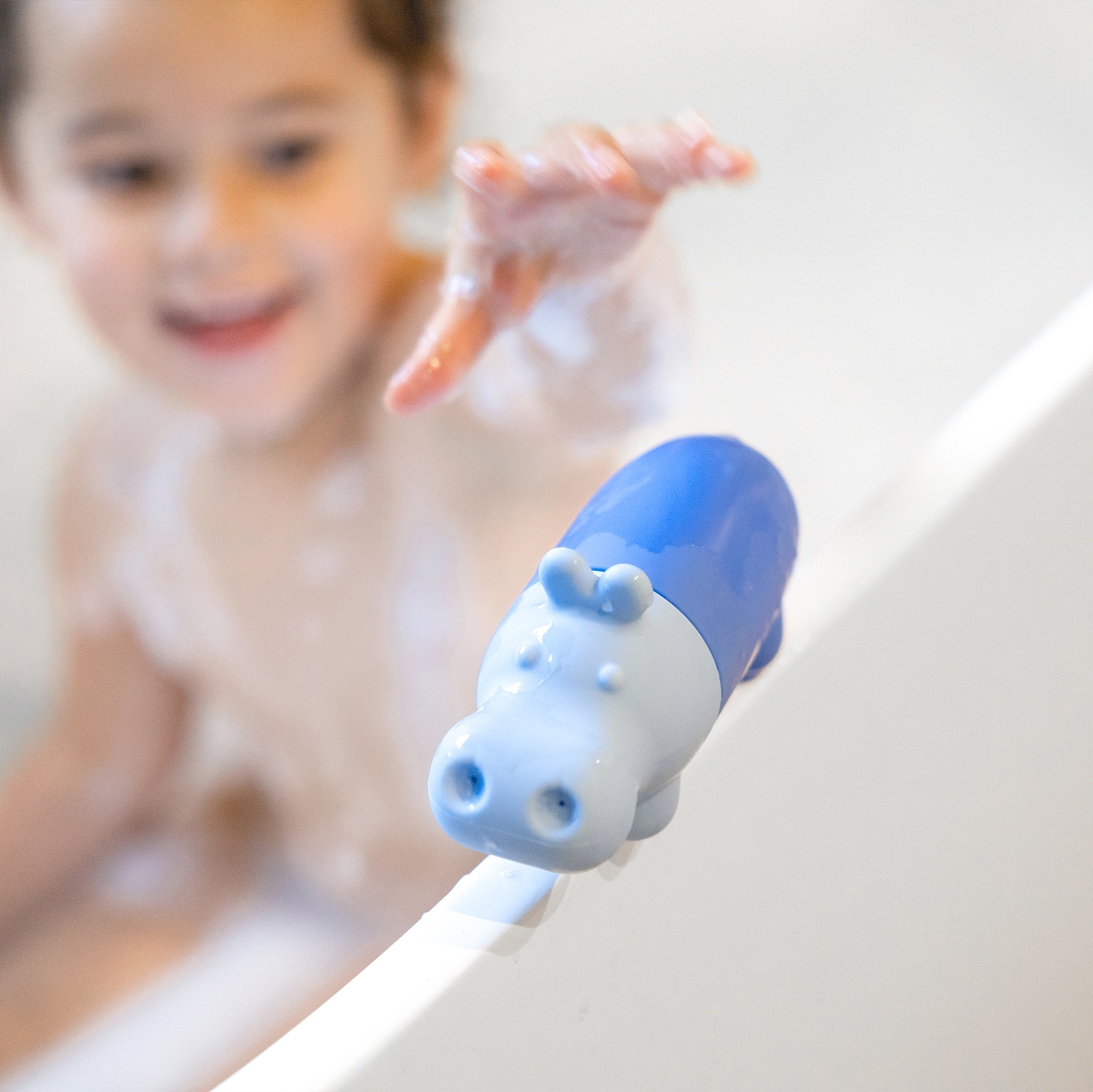 quut-squeezi-hippo-jouet-d-eau-presser image 4