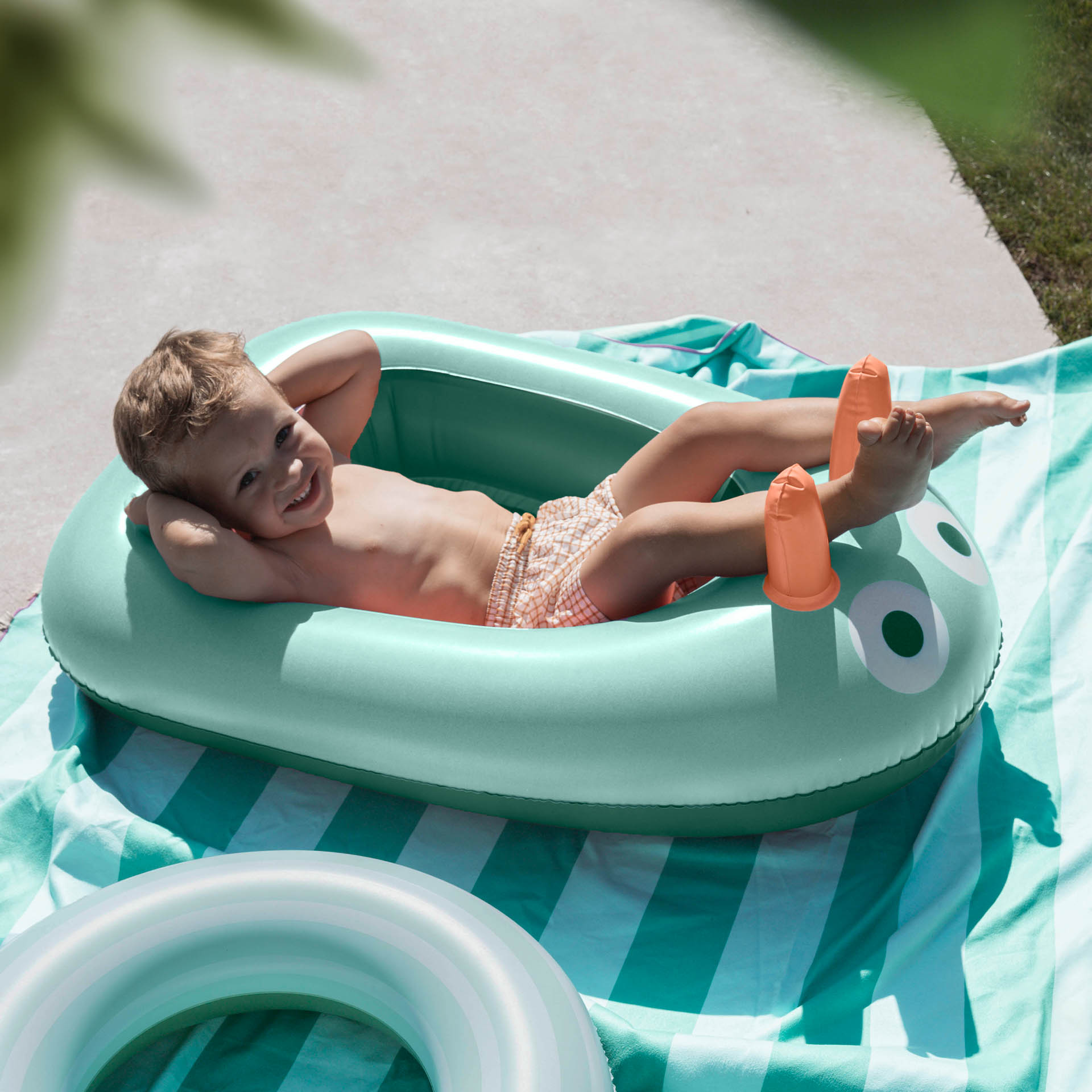 quut-bateau-bateau-gonflable-de-plage image 6