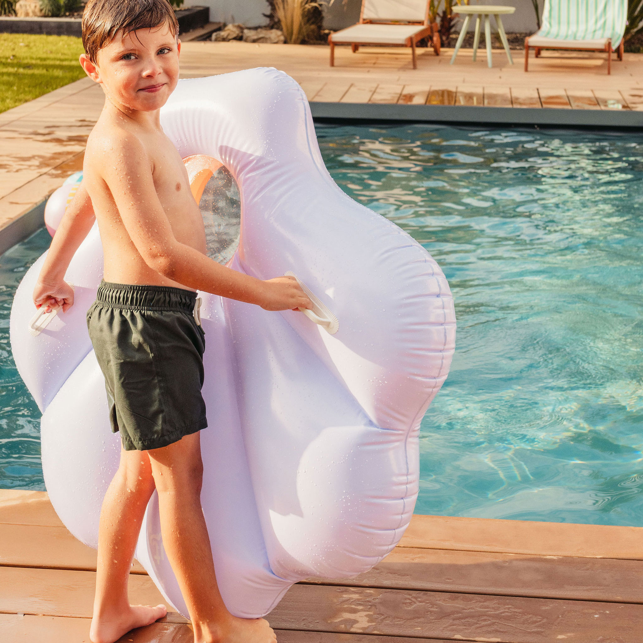 quut-schelp-magic-shapers-gonflable-plage-et-bain image 2