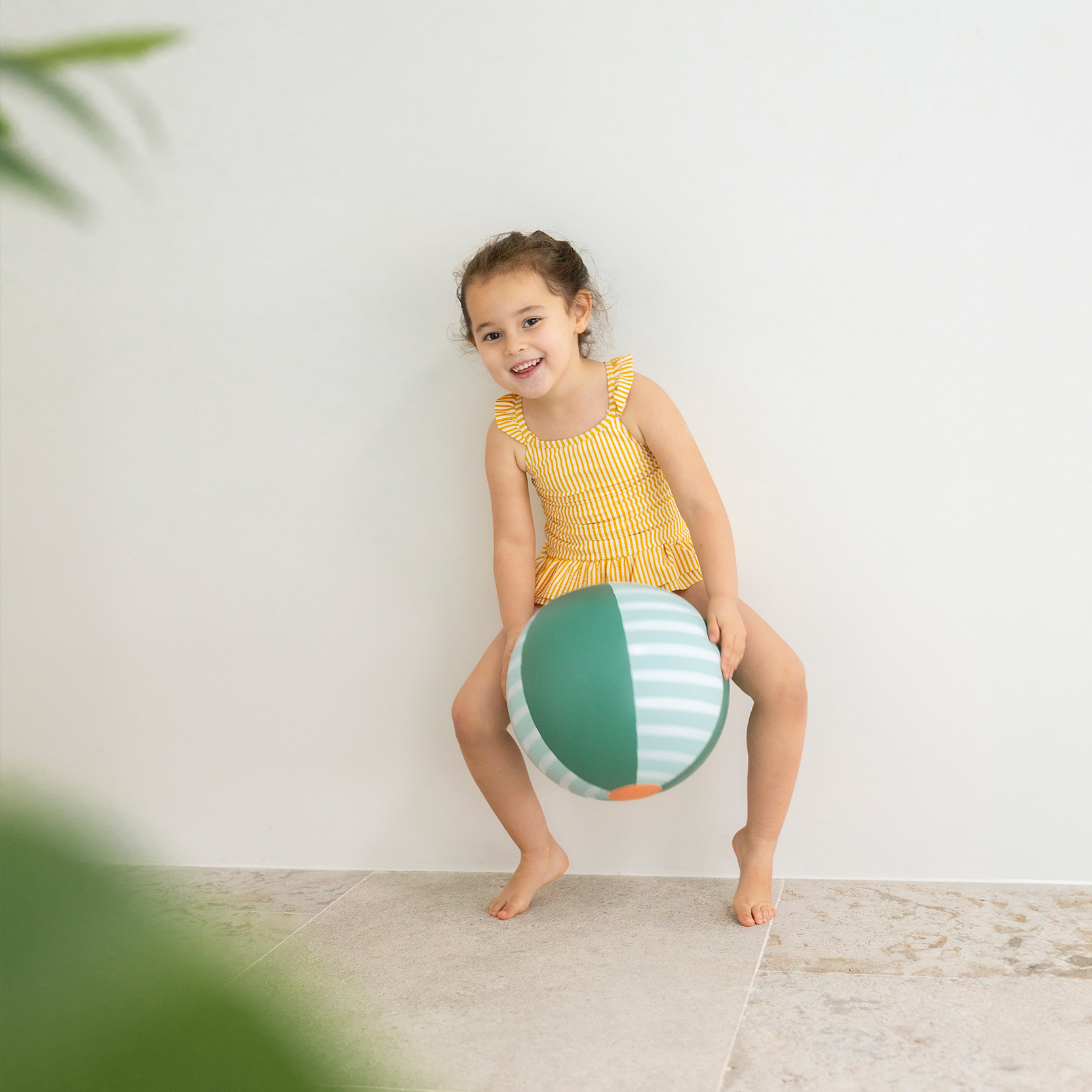quut-beach-ball-ballon-gonflable-de-plage image 4