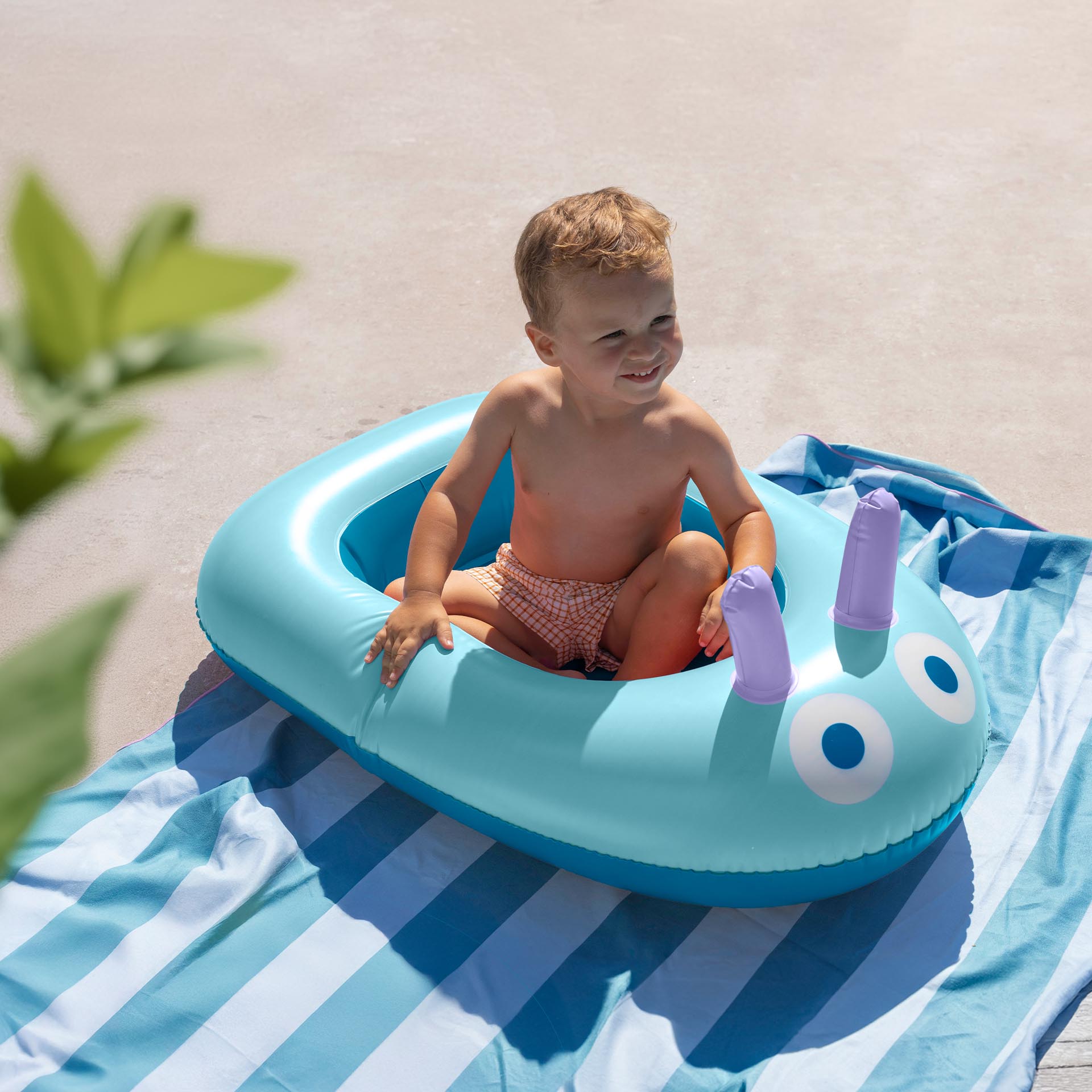 quut-bateau-bateau-gonflable-de-plage image 8