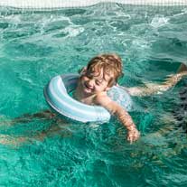 quut-swim-ring-40-cm-garden-green-bou-e-gonflable-enfant image 3