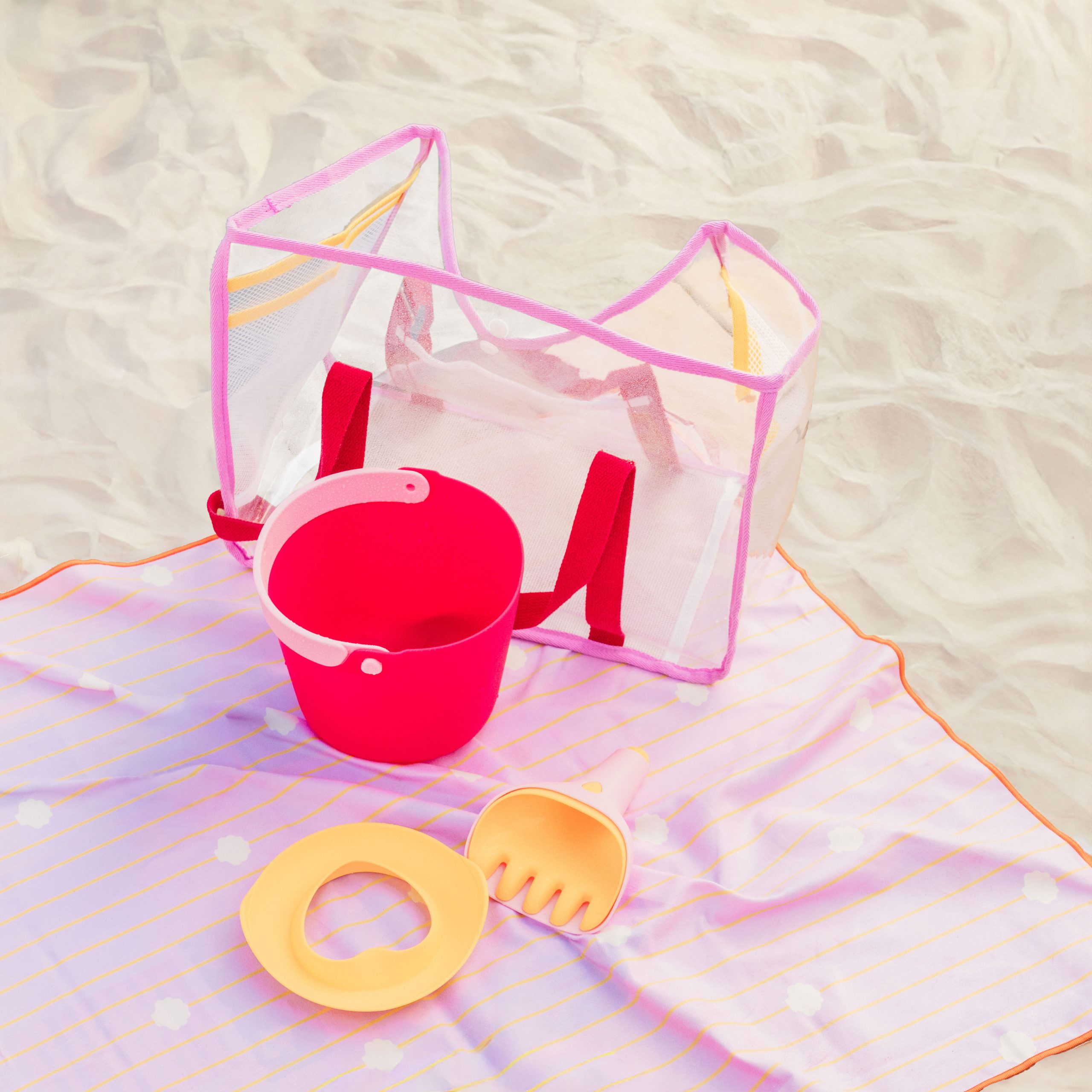 quut-beach-essential-set-cherry-ensemble-de-plage-3-pi-ces-bucki-raki-magic-shap image 4