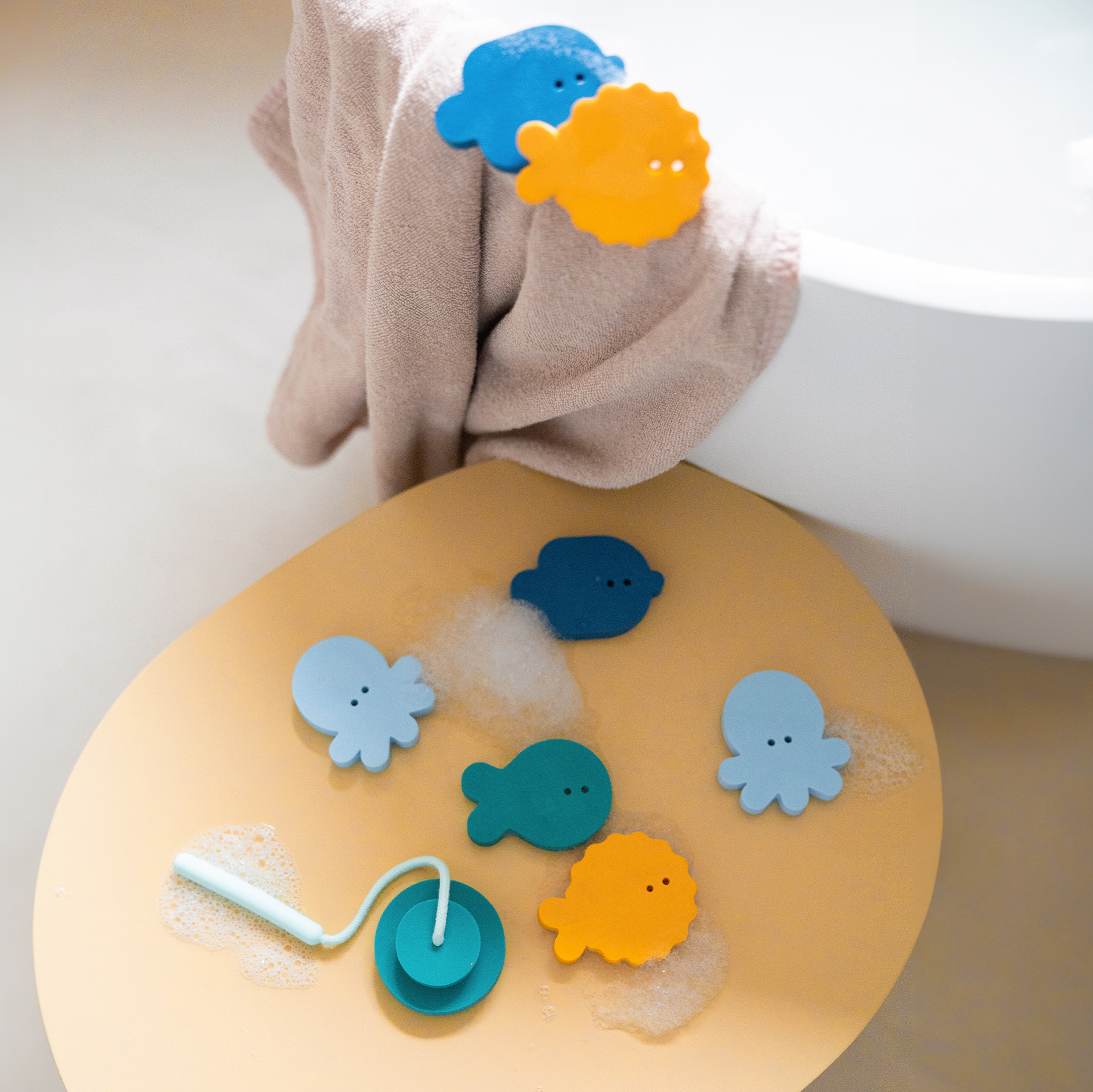 quut-autocollants-de-bain-de-p-che-en-haute-mer-blocs-mousse-flottants-canne image 3